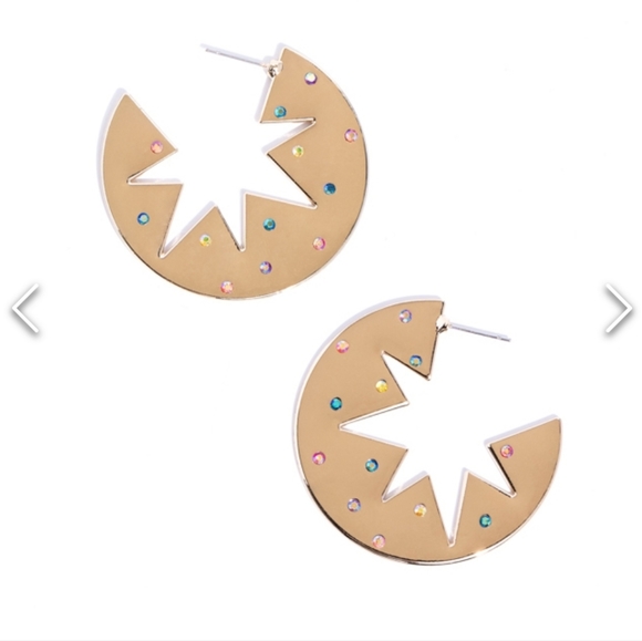 Starry Sensation Gold Hoop Earrings ✨️ SALE NWT - Picture 1 of 3